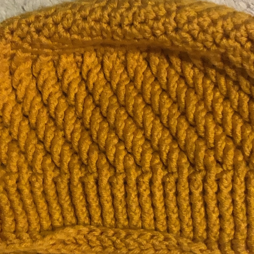 2 BOHO CROCHETED BEANIES GREEN AND GOLD - Picture 5 of 5